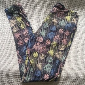 SALLY LuLaRoe Leggings Nightmare Before Christmas